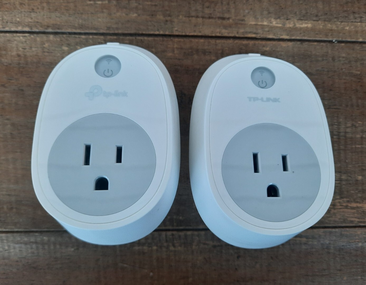 Lot of 2 TP-Link Smart Wi-Fi Plug HS100
