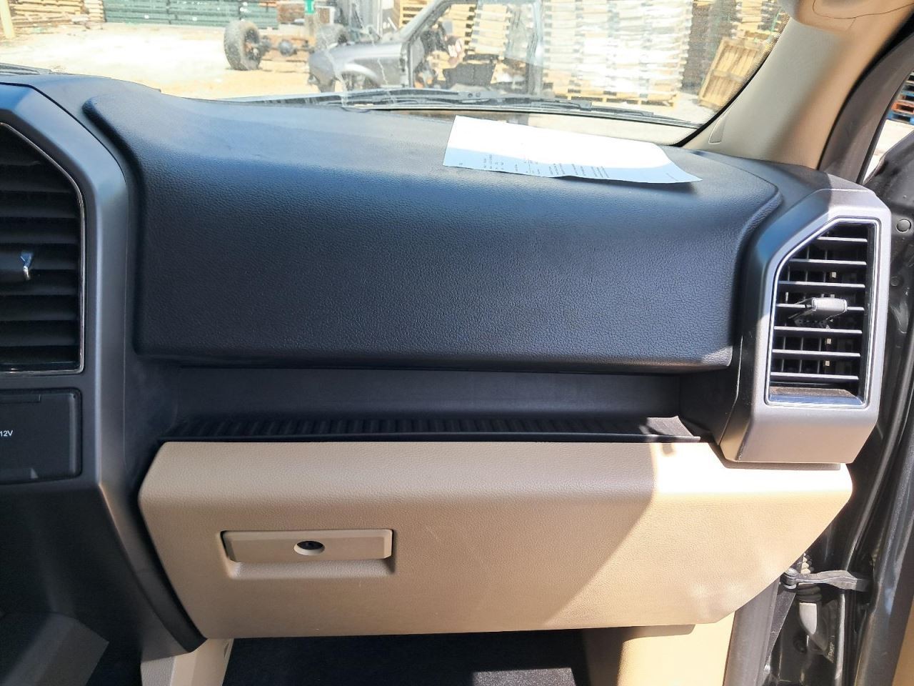 F150      2019 Glove Box 4787718