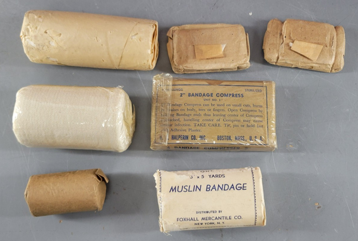 WW2 WWII LOT 7 MUSLIN BANDAGE GAUZE COMPRESS HALPERIN FOXHALL MERCANTILE ANTIQUE