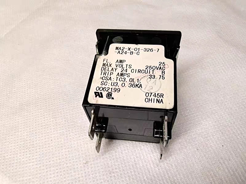 1PCS Carling Technologies M SERIES MA2-X-01-326-7-A24-B-C Switch
