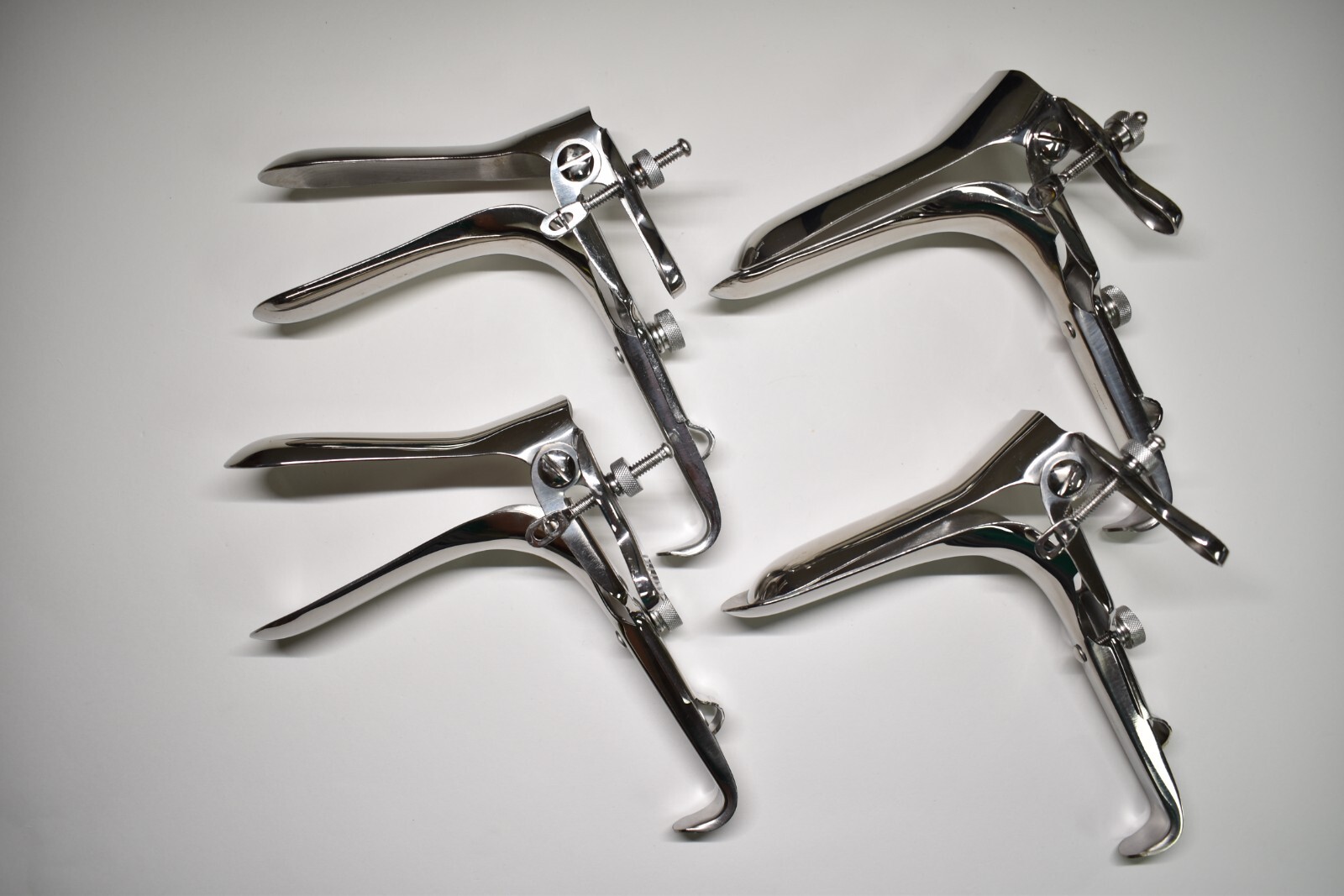Vaginal Speculum 4 PCS Set OB/GYN Pelvic Examination Surgical Instruments