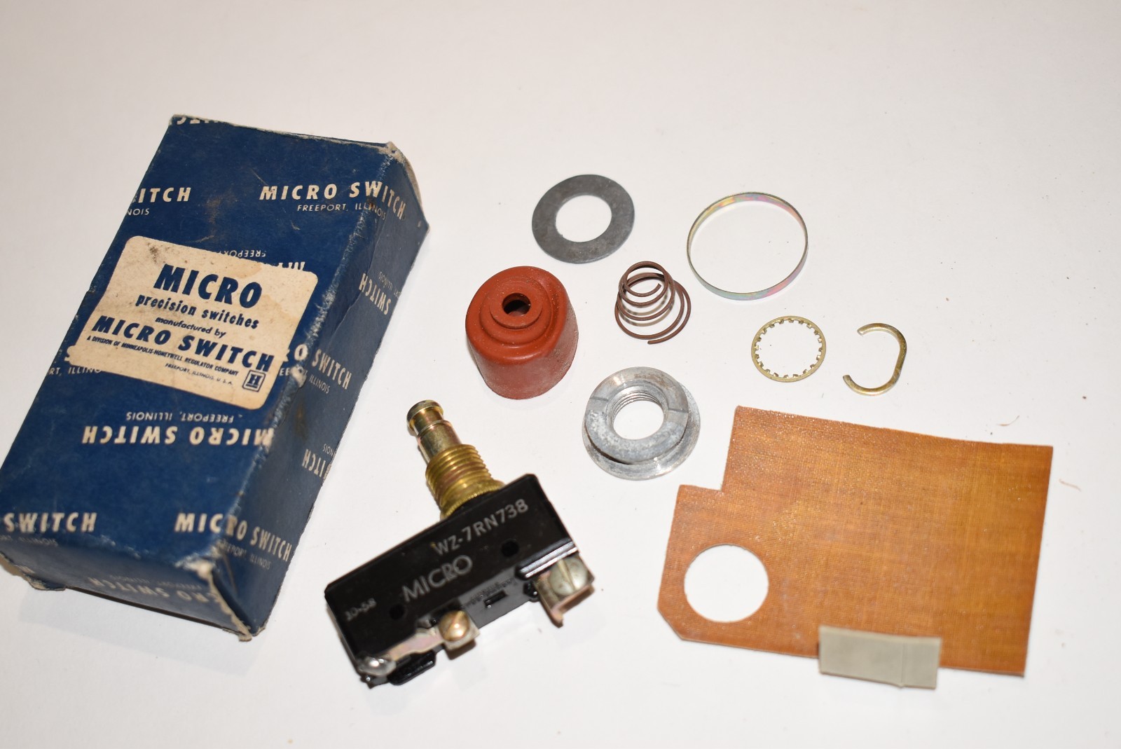 Micro Switch WZ-7RN738 1PA6 10/58