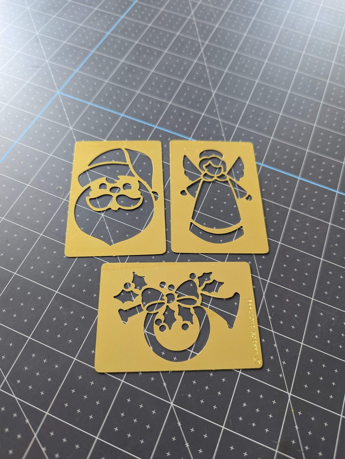 Set of 3 Embossing Stencils - Christmas Theme (1990s)