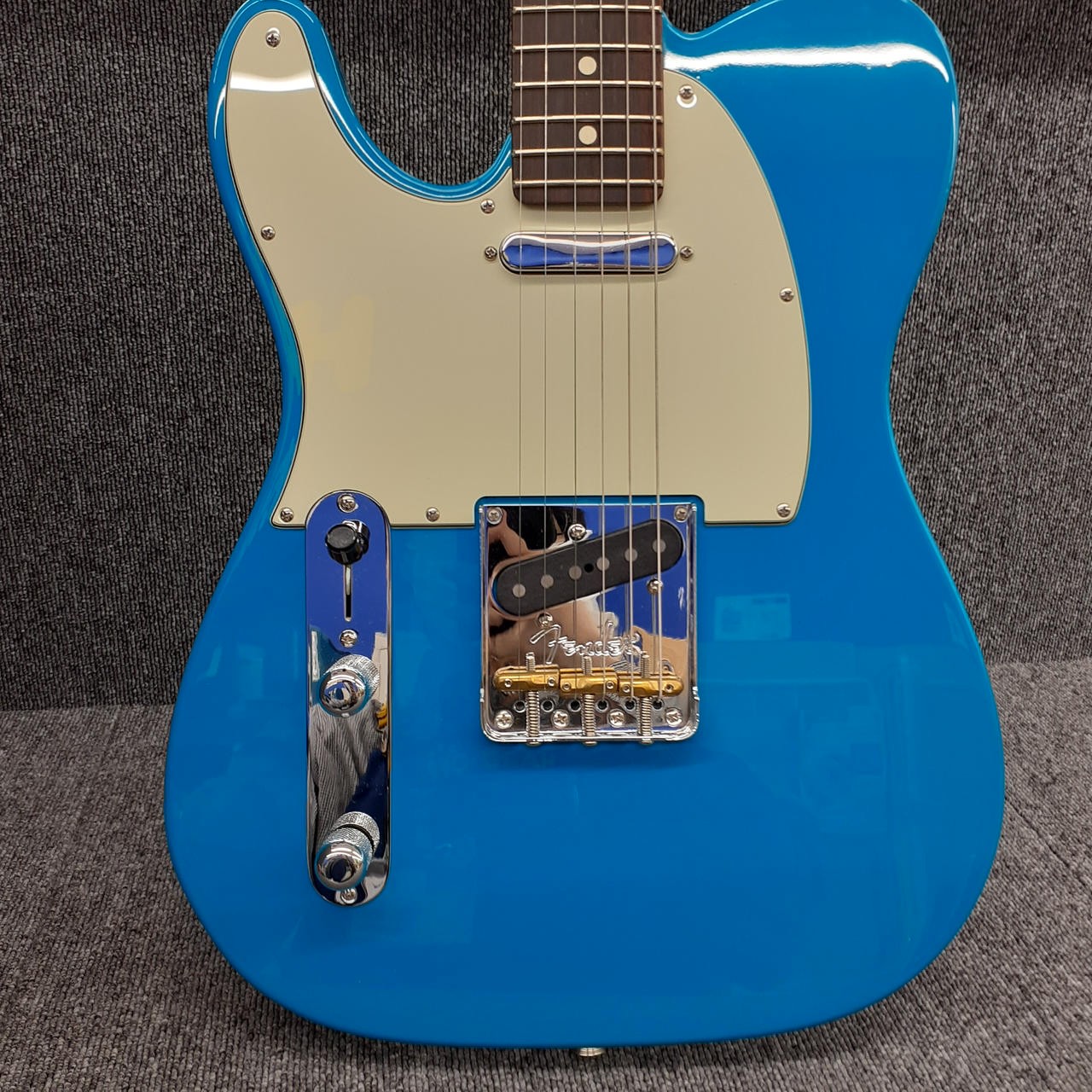 FENDER AMERICAN PROFESSIONAL Ⅱ electric guitar