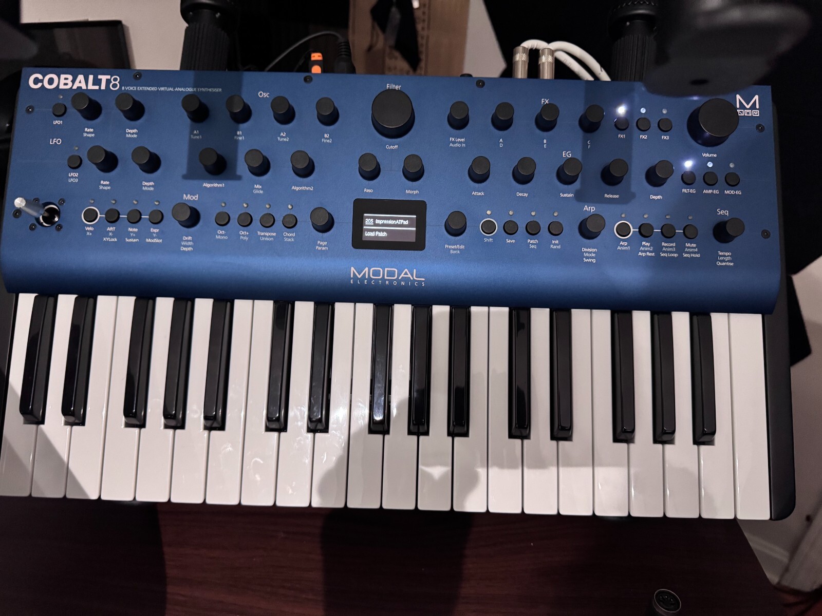 Modal Electronics Ltd Cobalt8 37-Key 8 Voice Extended Virtual Analog Synthesizer