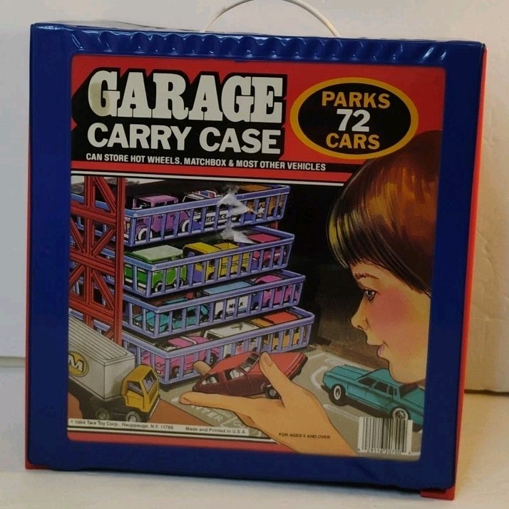 Vintage 1984 Garage Cary Case Parks 72 Cars with (30) Vehicles Matchbox Husky