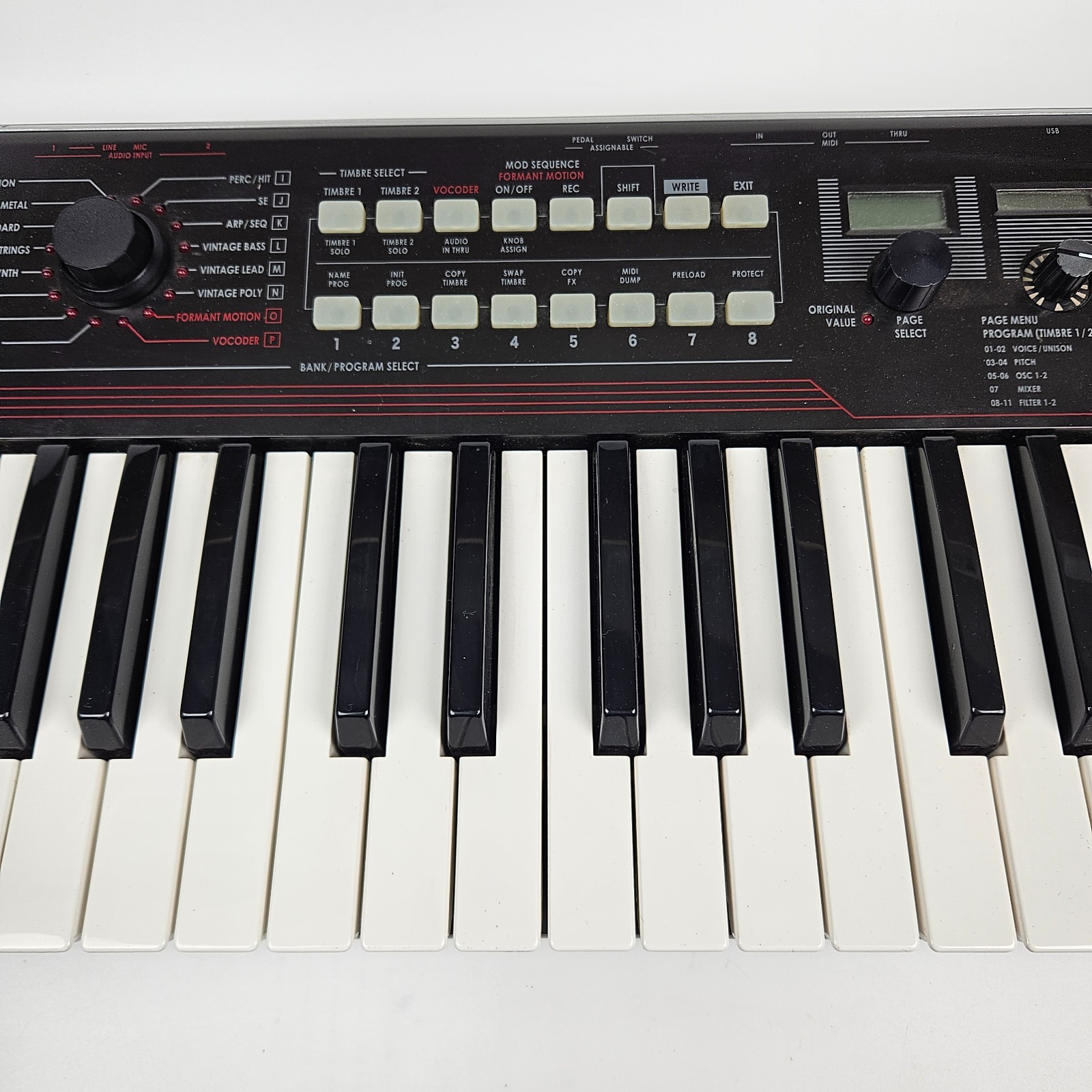 Korg R3 37 key Keyboard Vocoder Synth, with Mic + Power Supply