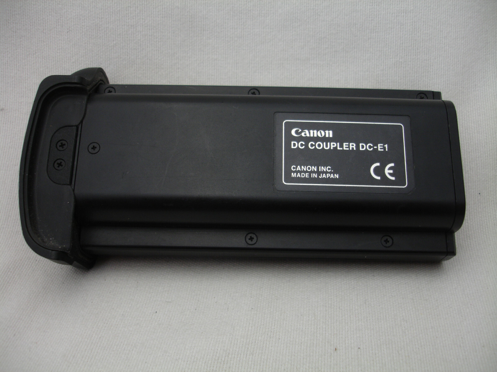 Canon DC-E1 DC Coupler for EOS 1D / 1DS / 1D Mark II