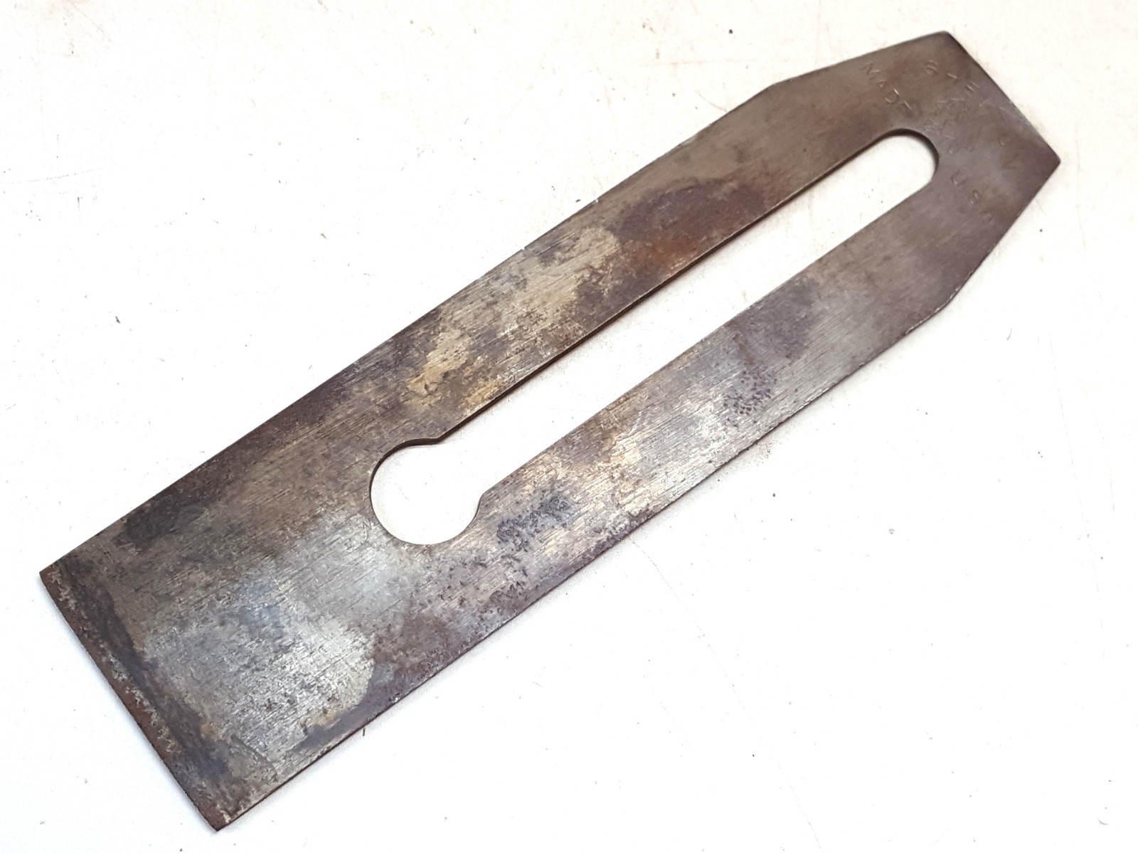 5689 Shelton; Single Iron, 2" Wide
