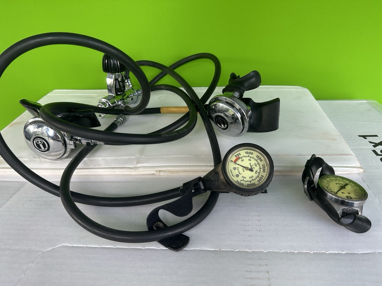 Aqualung Calypso VI Scuba Diving Regulator UNTESTED US Divers Pro Depth Meter