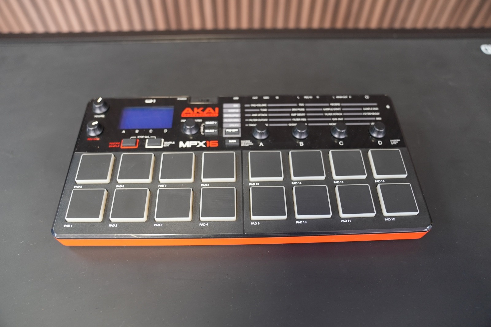 Akai MPX16 Drum Sampler Trigger Recorder Player Tested Working