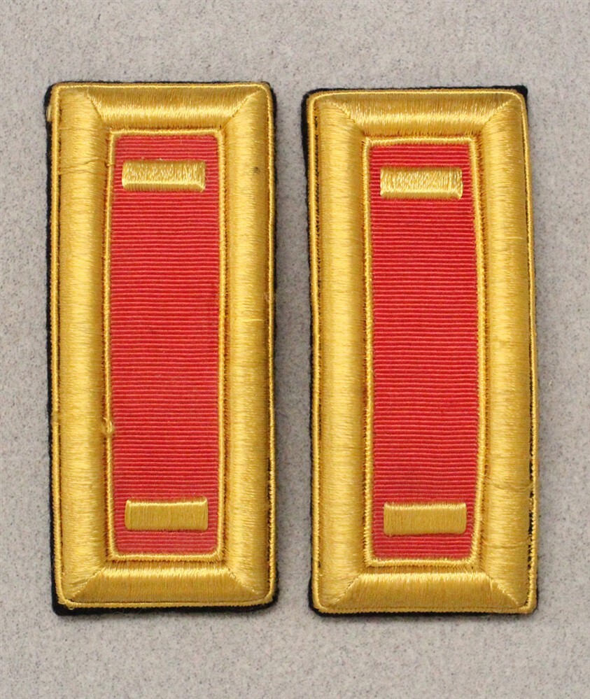 Army Shoulder Rank Straps 103 - 2nd Lieutenant, Artillery - Male, pair