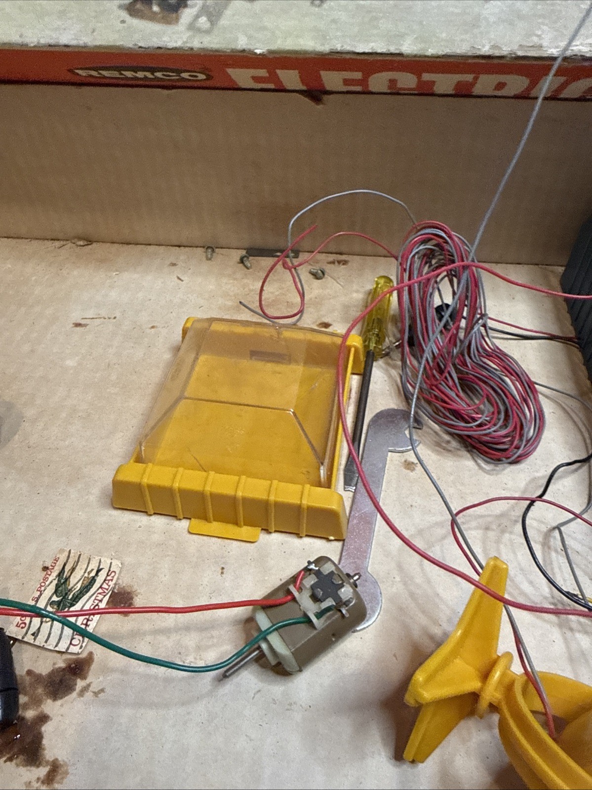 Remco Electrical Workshop Toy Building Kit Untested