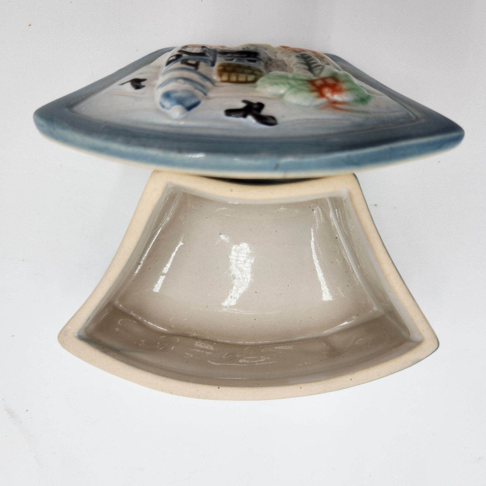 Vintage Ceramic Glazed Trinket Box Seashore Design