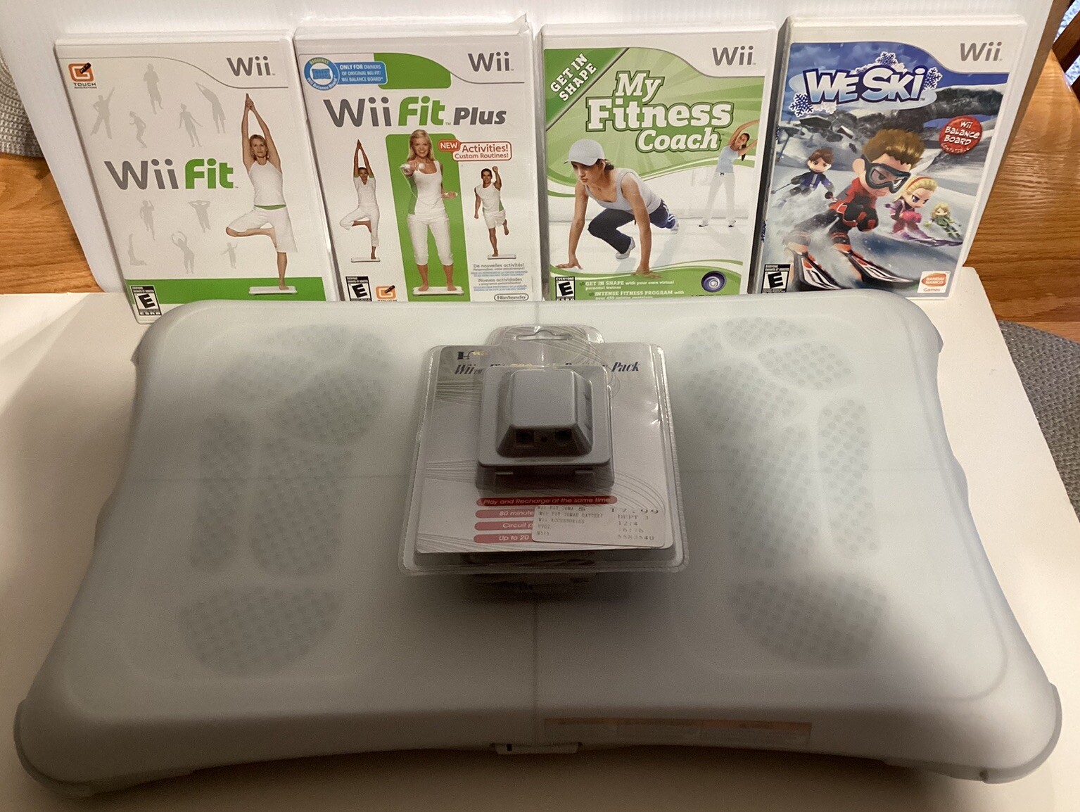 Nintendo Wii Fit Balance Board, Wii Fit 1 -2, My Fitness Coach, Wii Ski, Battery