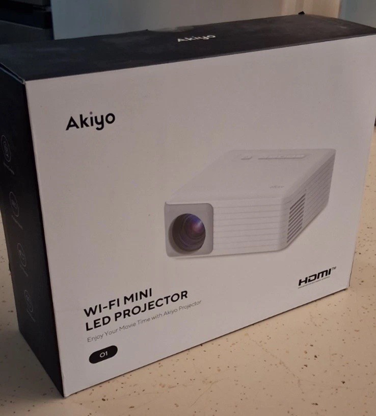 AKIYO O1 Mini LED Portable Projector with Projector Stand iOS/Android HDMI/PS5