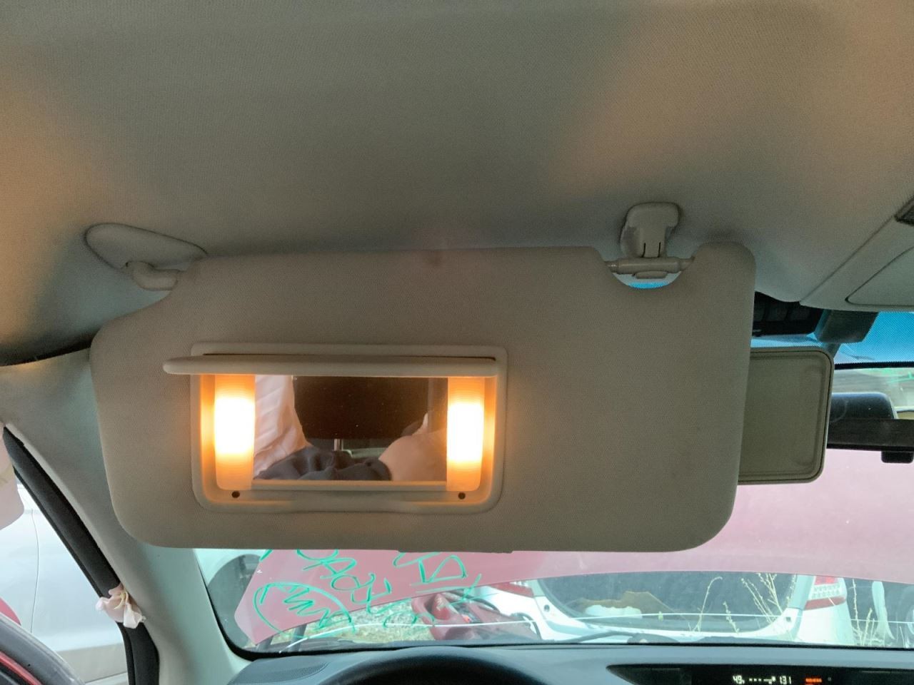 Driver Sun Visor Illuminated Dual Bulbs Fits 10-14 LEGACY 1331267