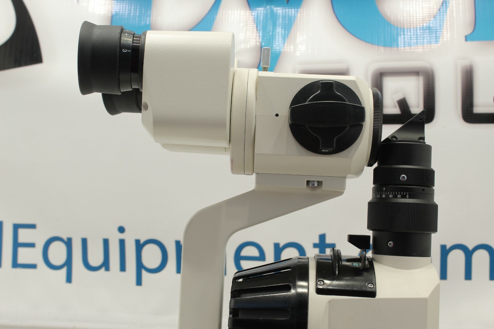 Topcon SL 2E slit lamp