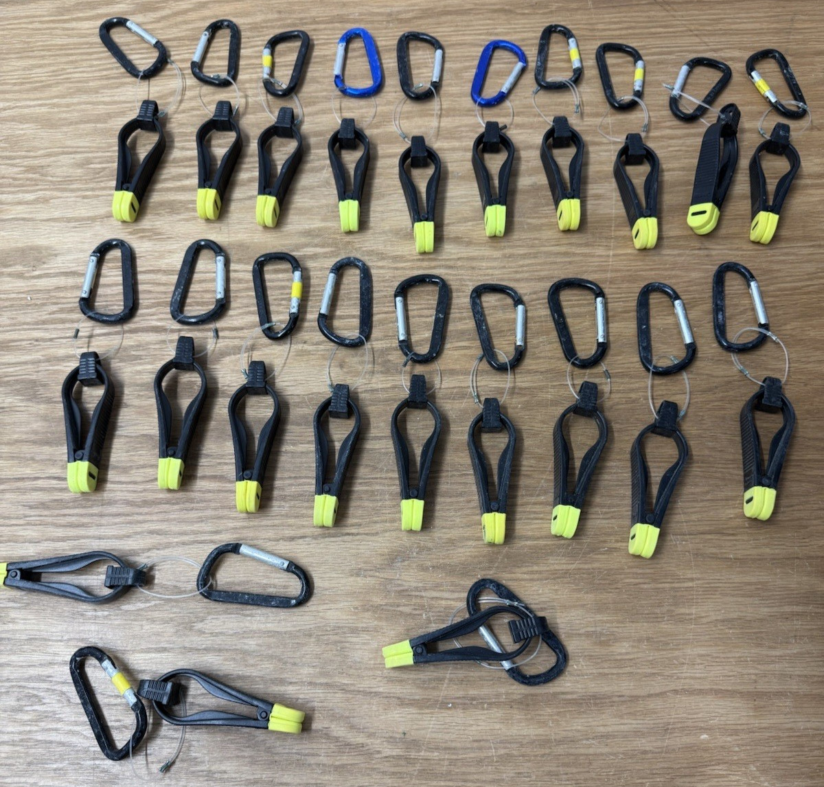 Huge lot of 22 used preowned Scotty Mini PowerGrip Release Clamps