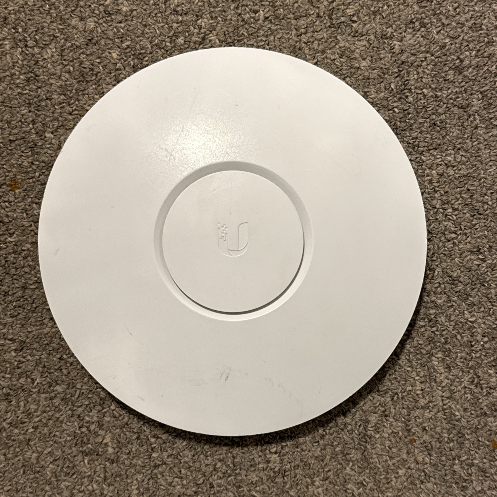 Ubiquiti Unifi AP UAP 300Mbps B/G/N Access Point POE