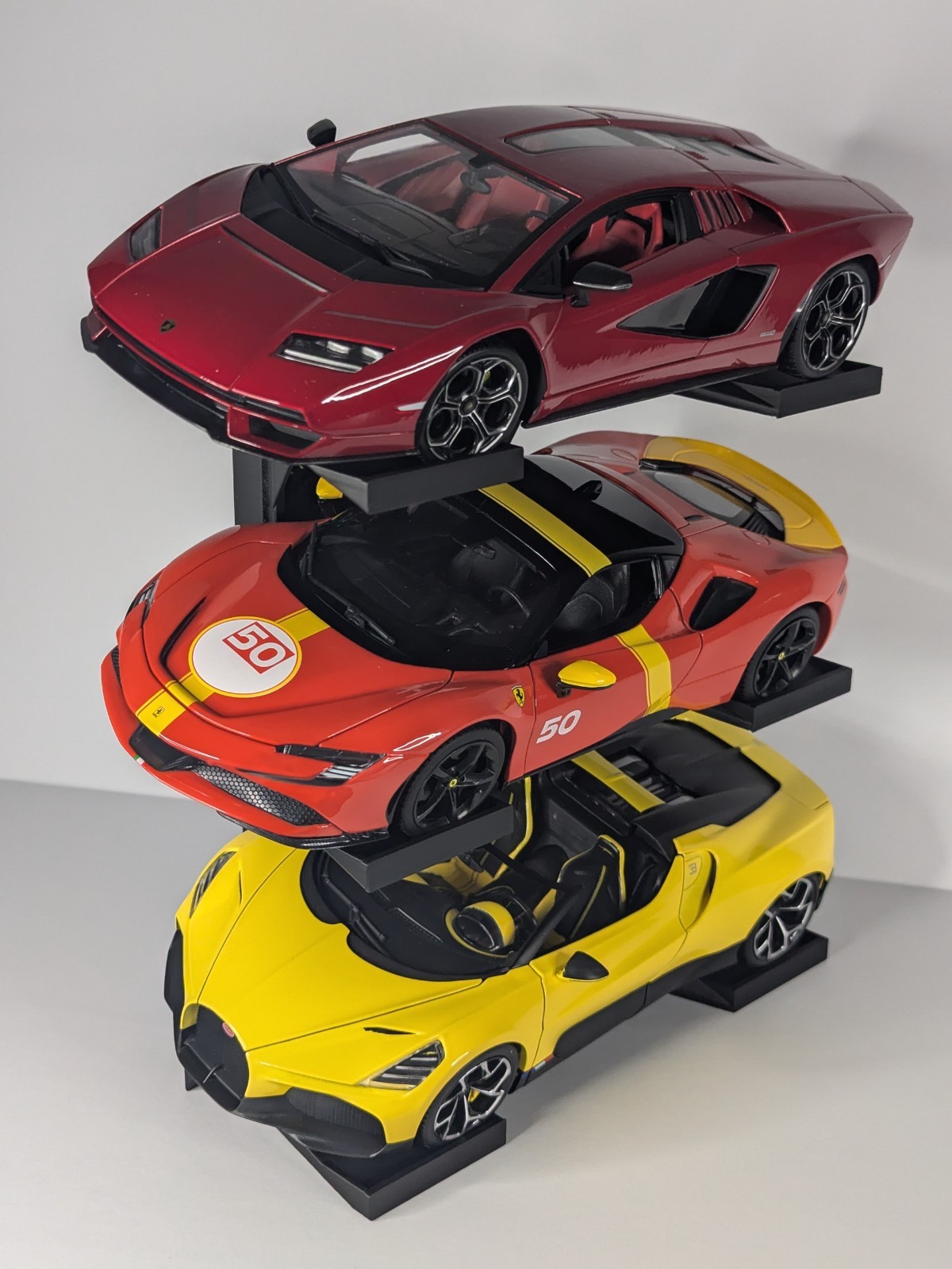 Lightweight 1:24 Scale Diecast Model Car Display Stand – Holds 3 Cars