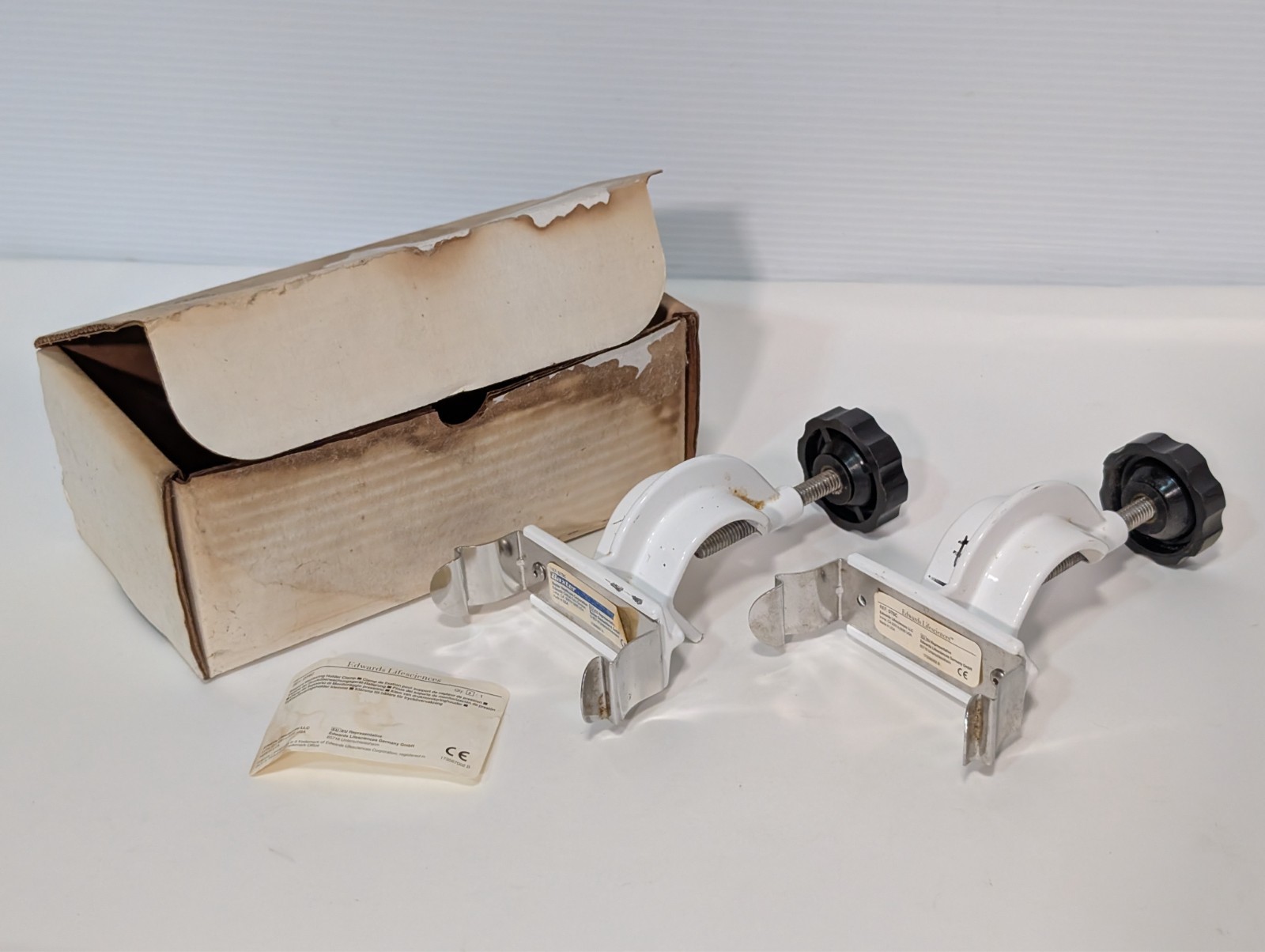 Lot of 2 Edwards Lifesciences DTSC Pressure Monitor Holder Clamp, screw missing