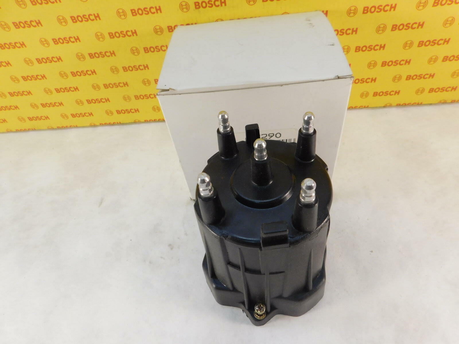 BOSCH Ignition Distributor Cap  03290  for Pontiac Le Mans Early 1988
