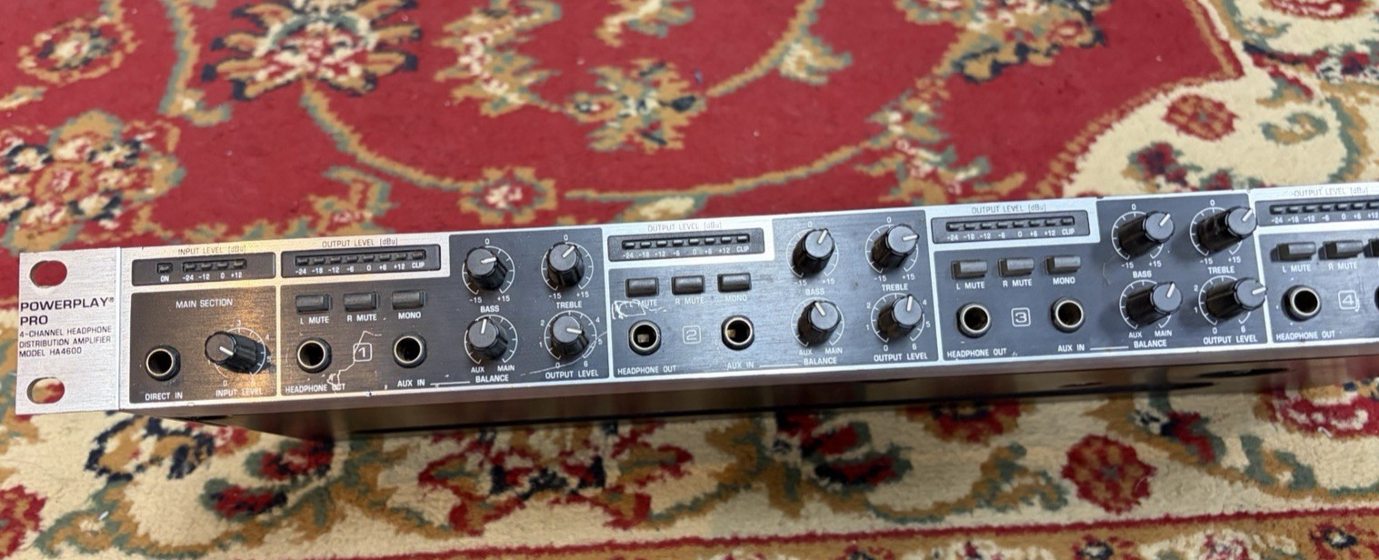 Behringer PowerPlay Pro 4-Channel Headphone Distribution Amplifier Model HA4600