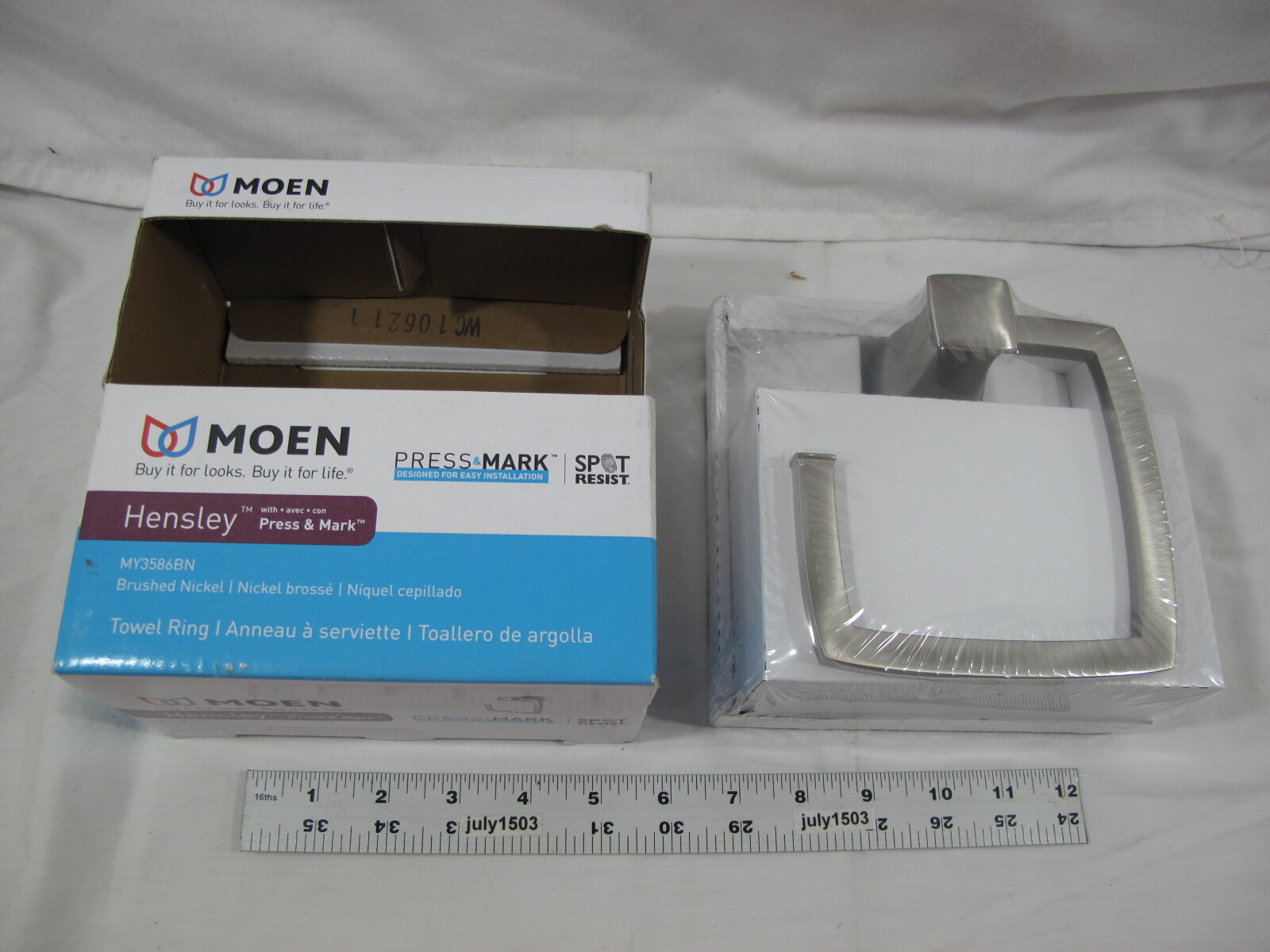 (1) NEW Moen Hensley Towel Ring Spot Resist - BRUSHED NICKEL - MY3586BN (sw)