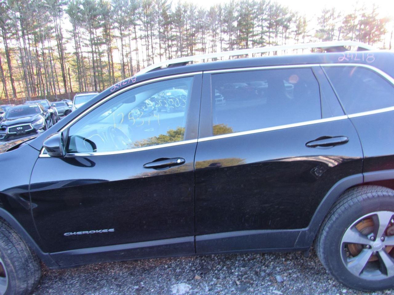 CHEROKEE 2019 Glove Box 1014889