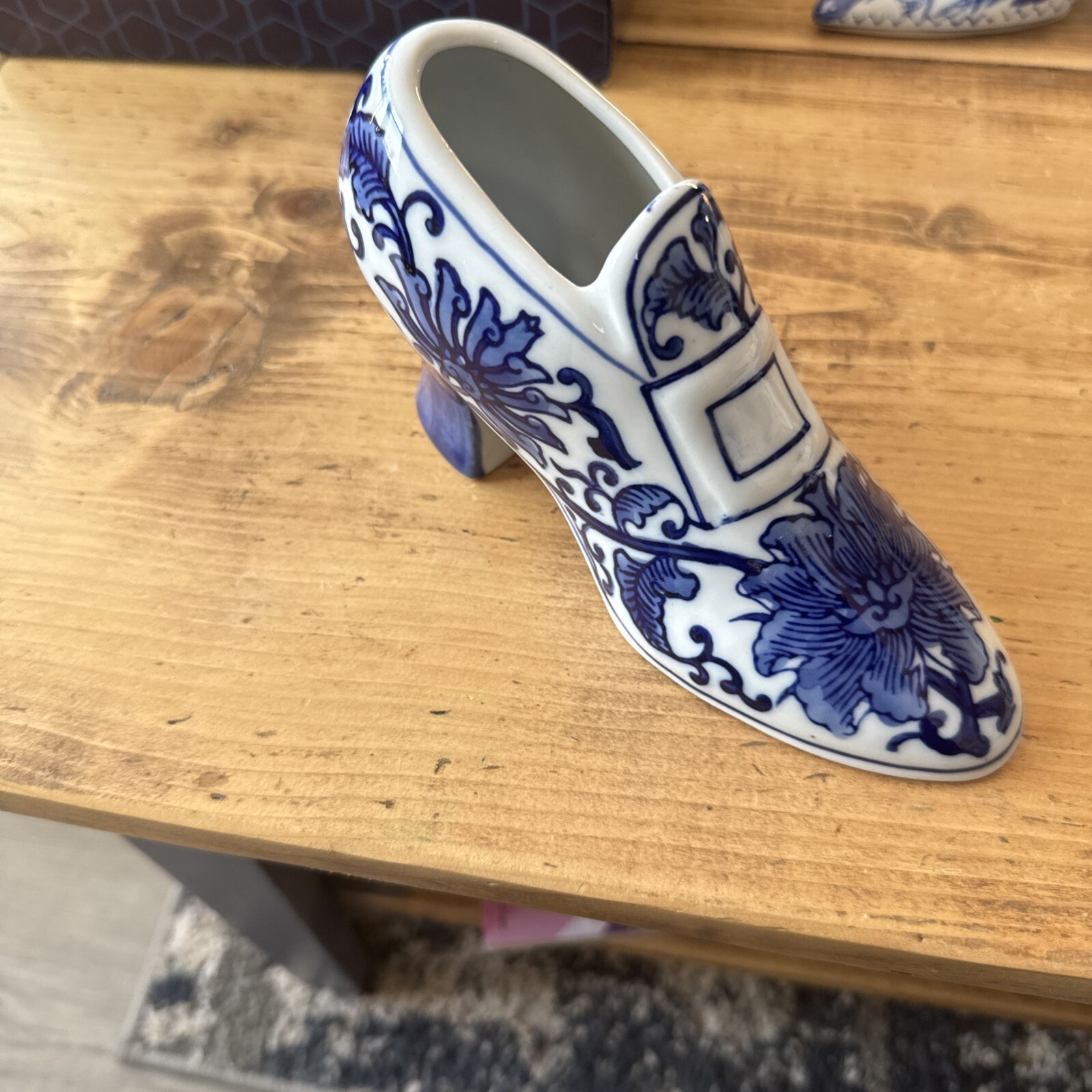 Vintage Seymour Mann China Blue Fine Porcelain Heeled Shoe Planter 6" x 4"