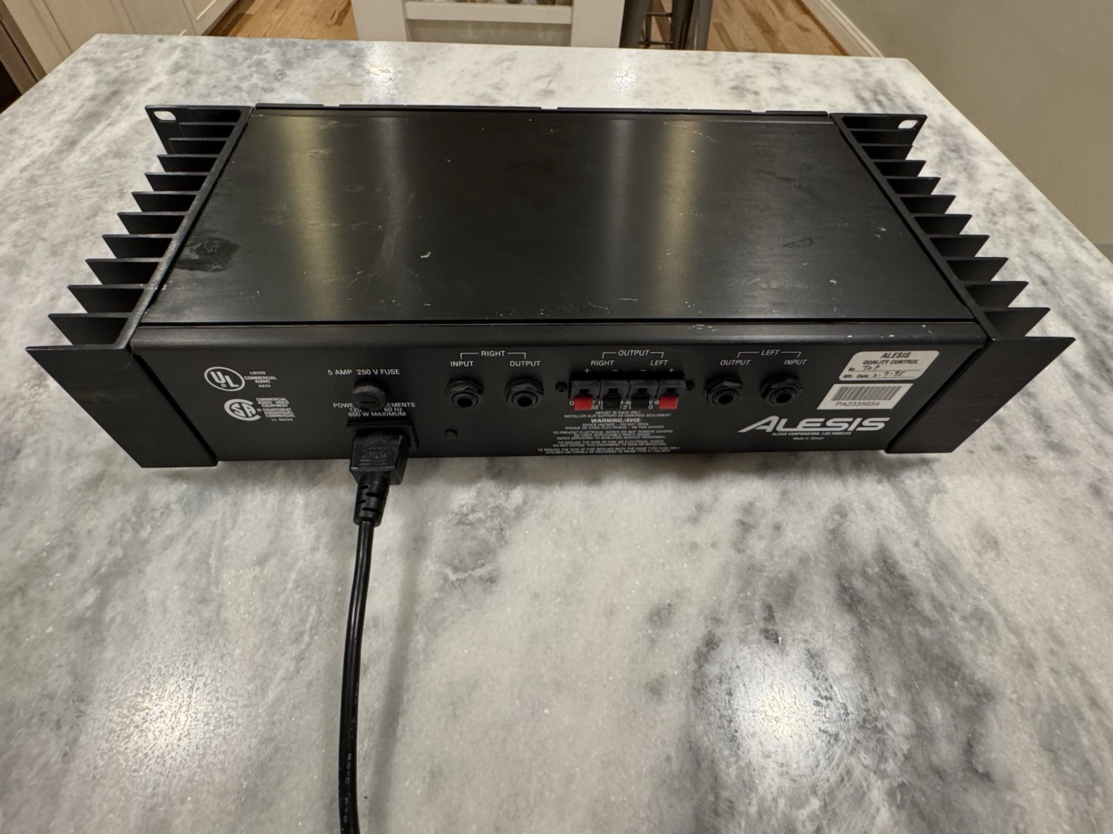 Alesis RA-100 Reference Amplifier 75 WPC @ 4 Ohms Stereo - Tested Working Video