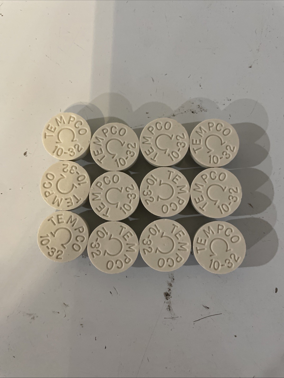 Tempco Cer-102-101 Ceramic Terminal Caps, 10-32 Threads, Lot Of 12