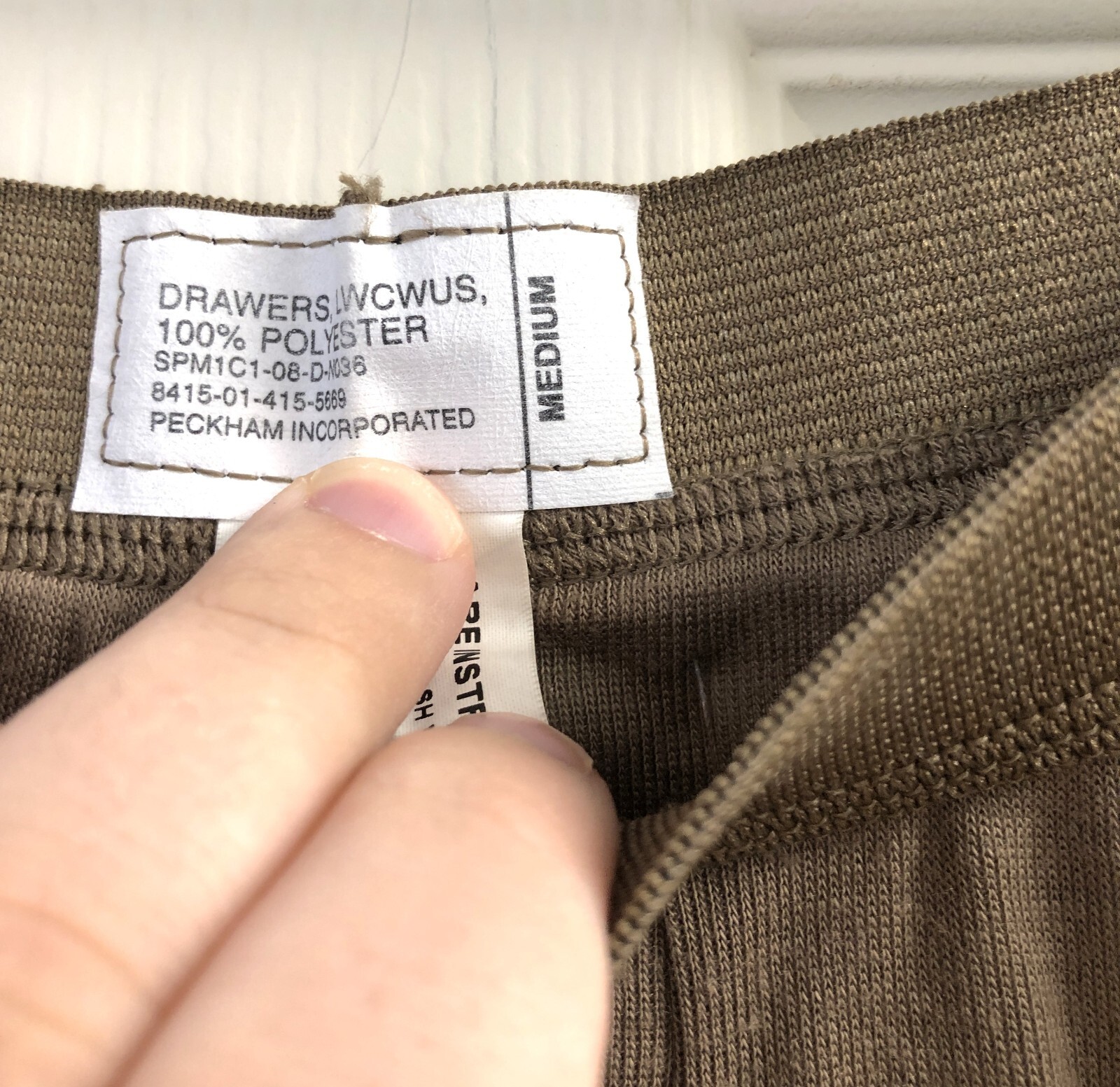USGI Surplus Cold Weather Drawers Peckham Medium Size 8415-01-415-5669