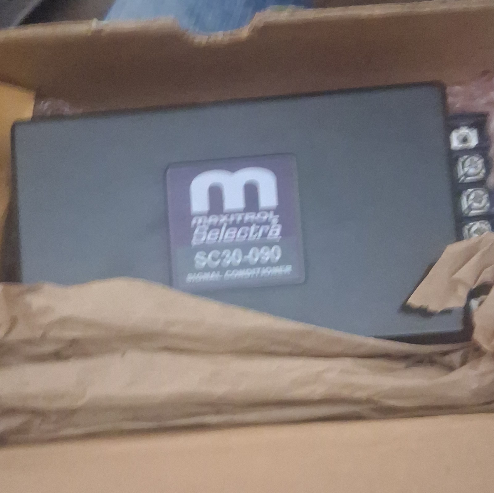 Maxitrol Selectra SC30-090 Signal Conditioner NEW and Complete