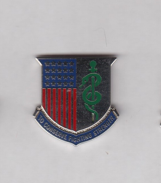 US Army Medical Regmental Corps Command ~1.25" crest DUI badge cb V-21