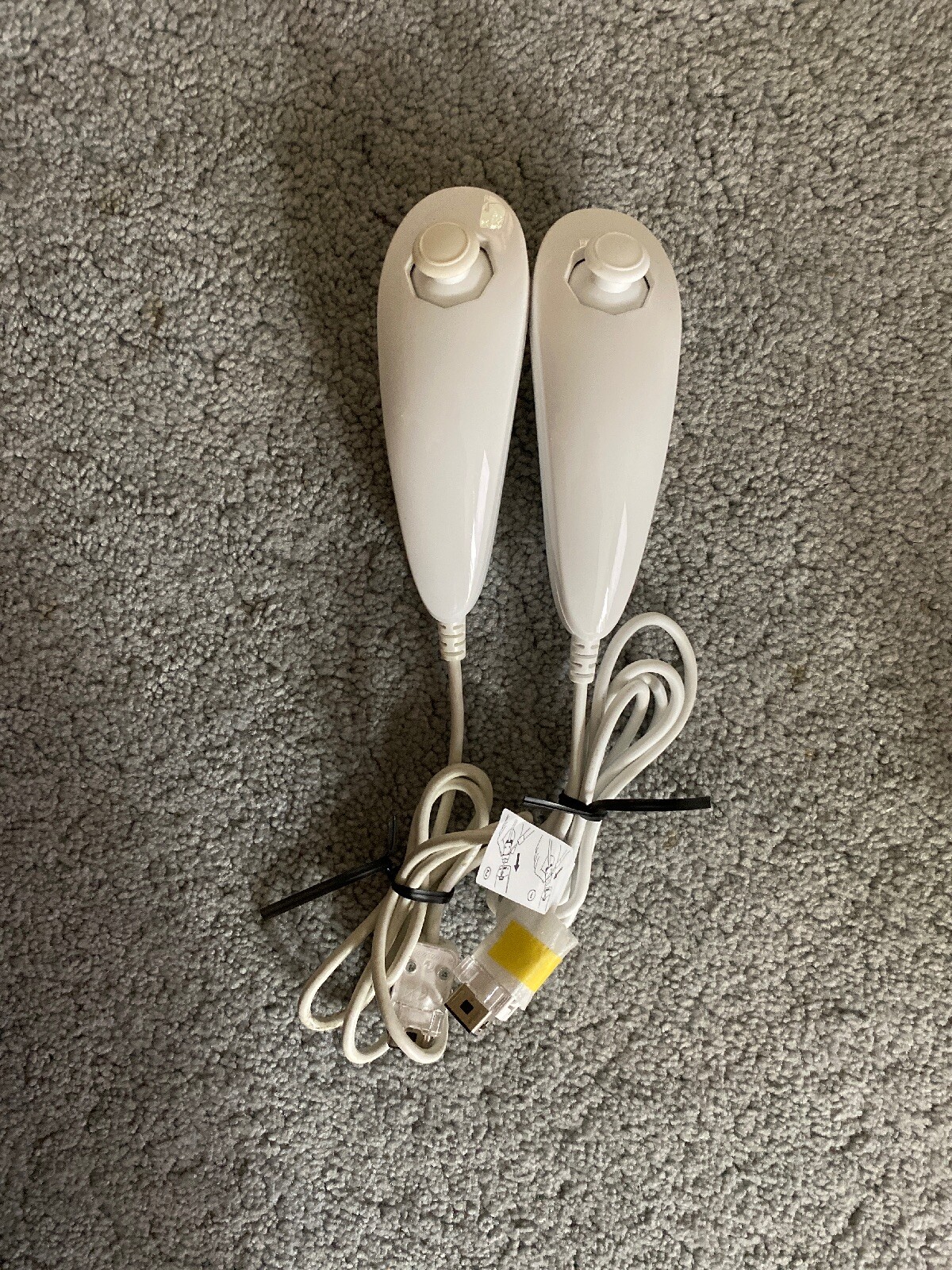 Official Authentic Nintendo Brand Wii Nunchuck RVL-004 OEM WHITE Original U Lot