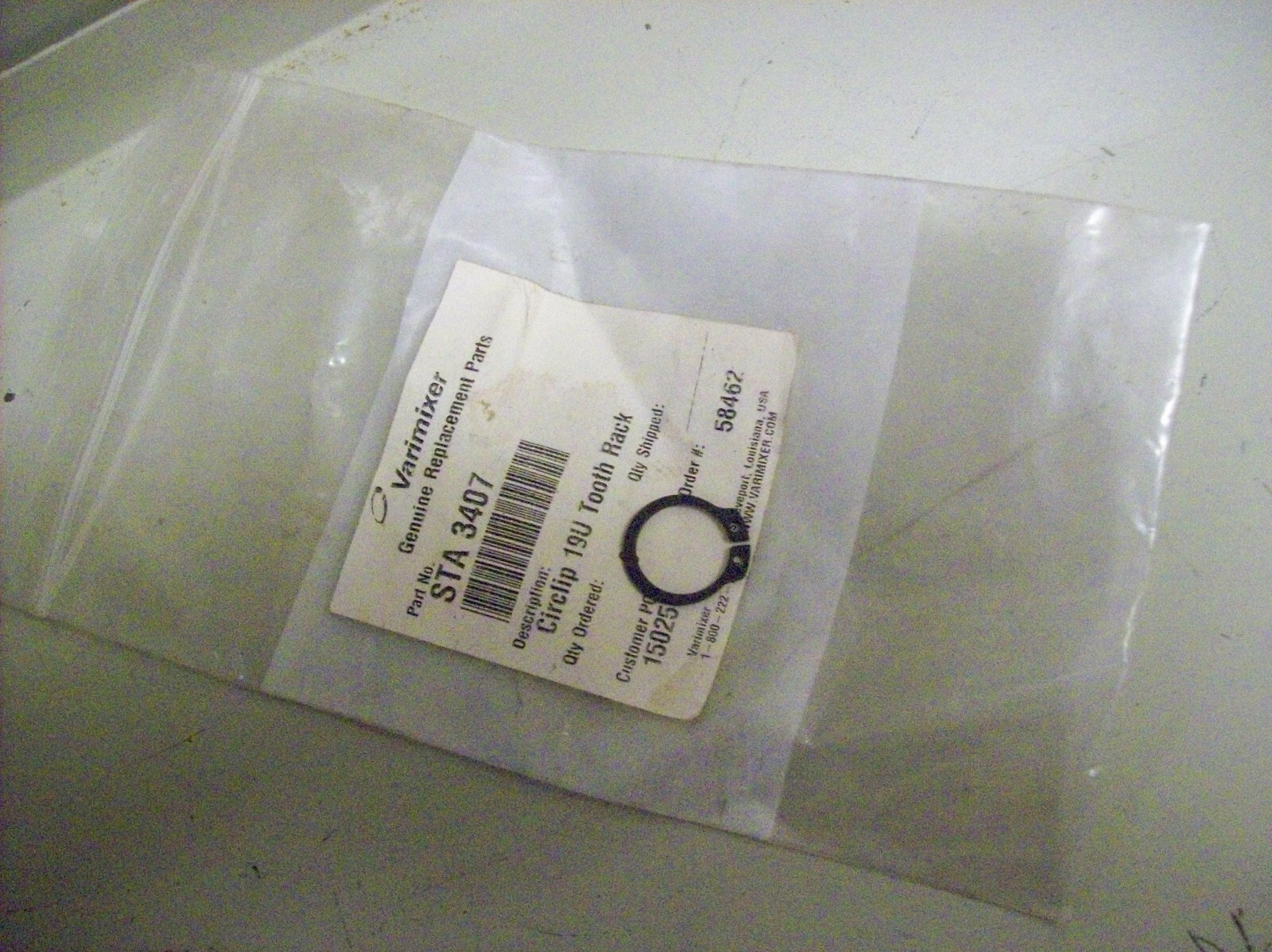 F43) Varimixer Housing Clip STA3407