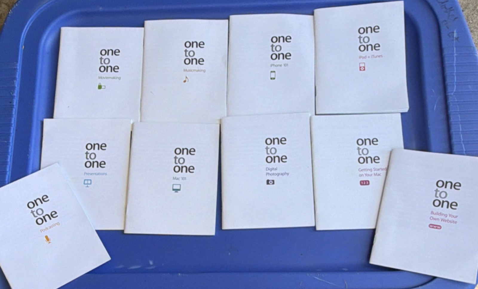 Apple One to One Training Manuals Lot for Mac iPhone iPod iTunes Moviemaking