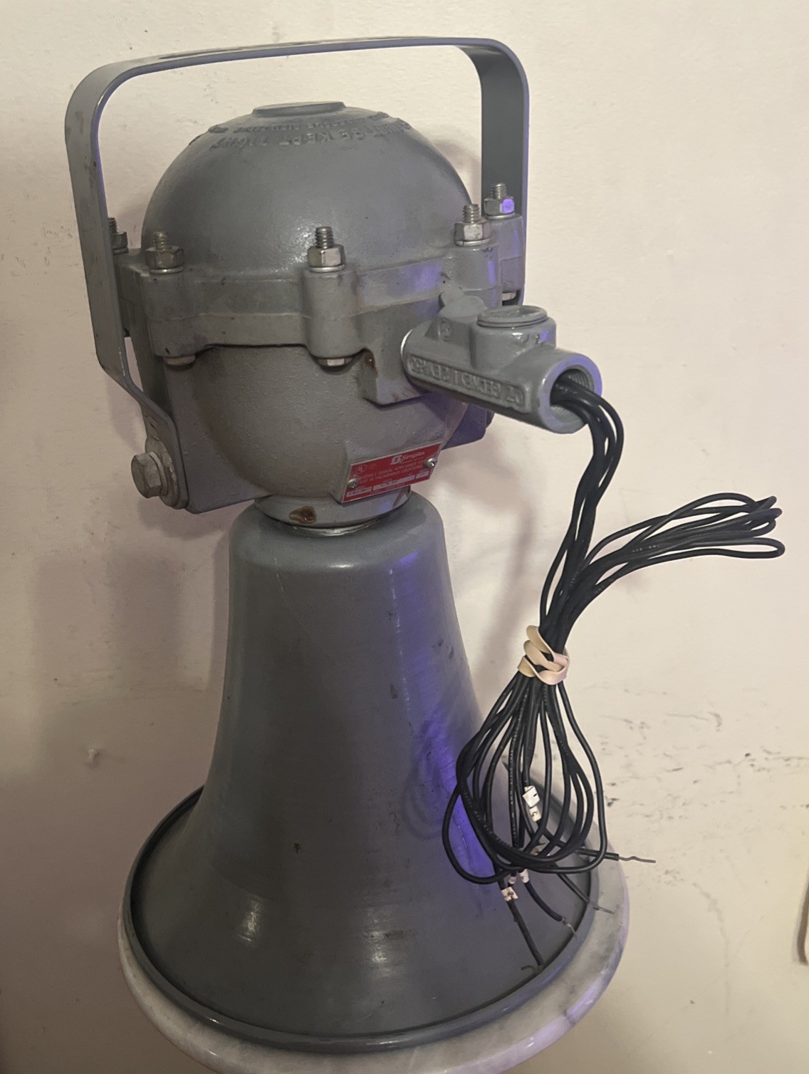 SIMPLEX AUDIBLE SIGNAL APPLIANCE HAZARDOUS LOC. 21-28V Mod# 4901–9803 AS-IS READ