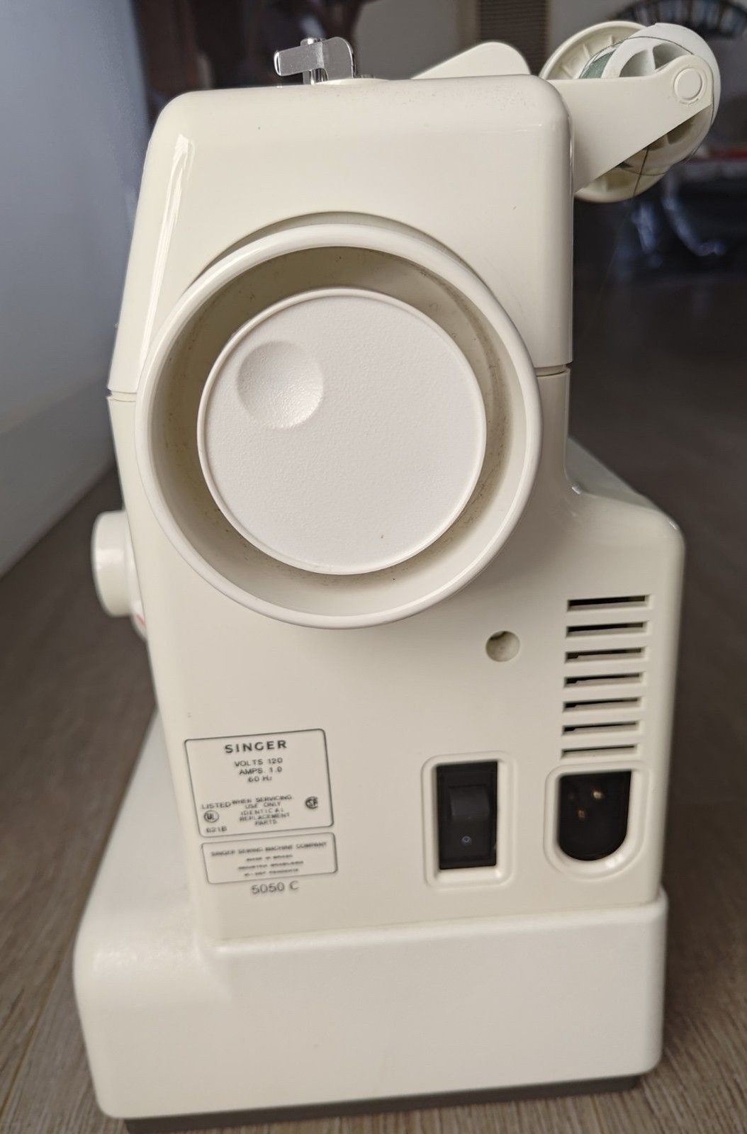 Singer 5050 Sewing Machine 50 Stitch Functions