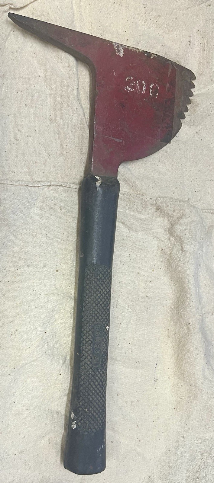 WWII USAAF 56D6221 Serrated Aircraft Crash Axe Hatchet – Bomber Aircrew Tool USA