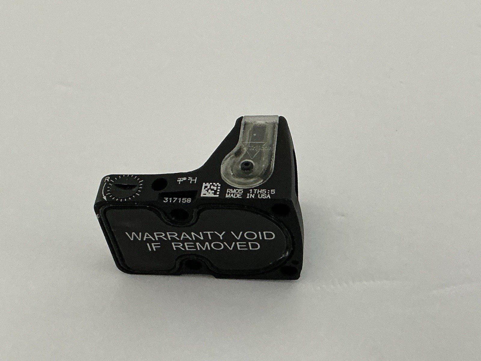 Trijicon RM05 RMR Dual Illuminated Reflex Sight, 9.0 MOA, Amber Dot