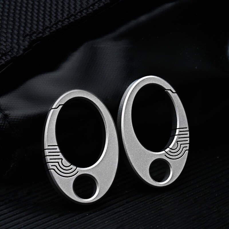 2PCS Mini Titanium Carabiner Keychain Clip EDC Quickly Release Key Chain Hook
