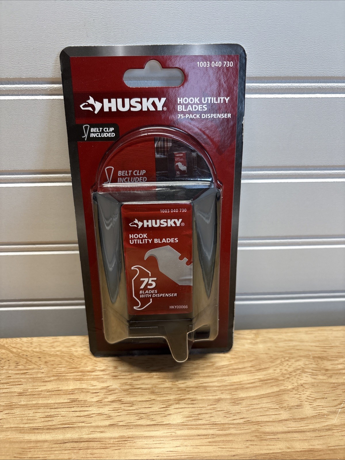 Husky Hook Blades (75-Pieces) with Belt Clip