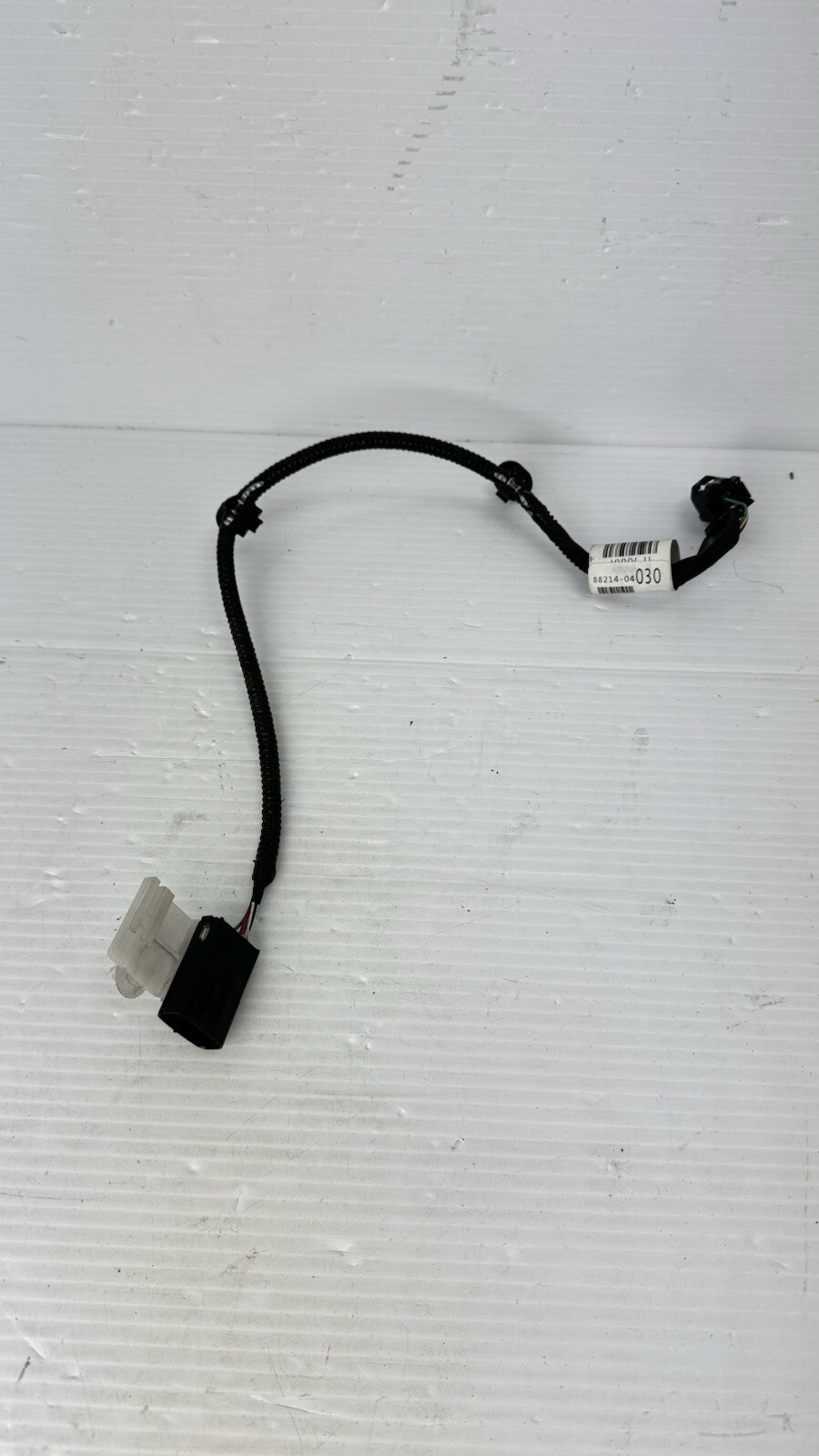 2020 2021 Toyota Tacoma Front Wire Millimeter Wave Radar Sensor 88214-04030 OEM