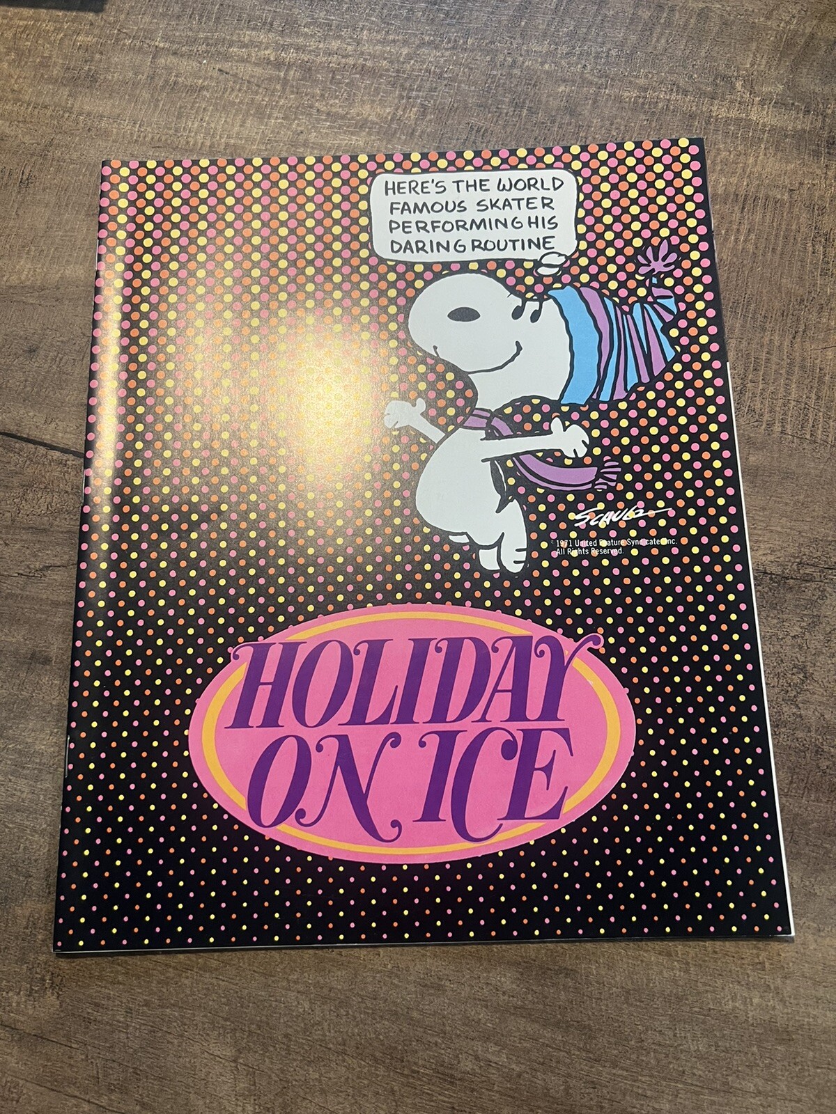 1971 Snoopy Holiday on Ice Peanuts Schulz follies program NICE SHAPE C50