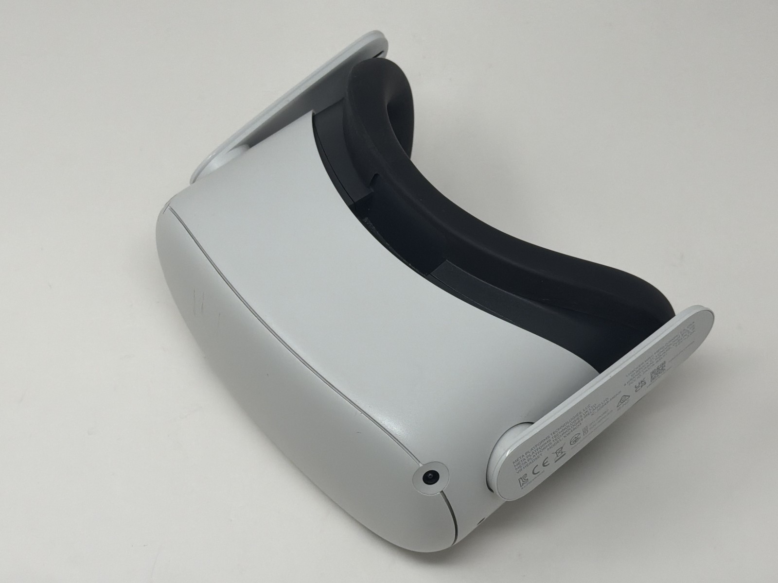 Meta Quest 2 256GB VR Headset Only White Poor Used