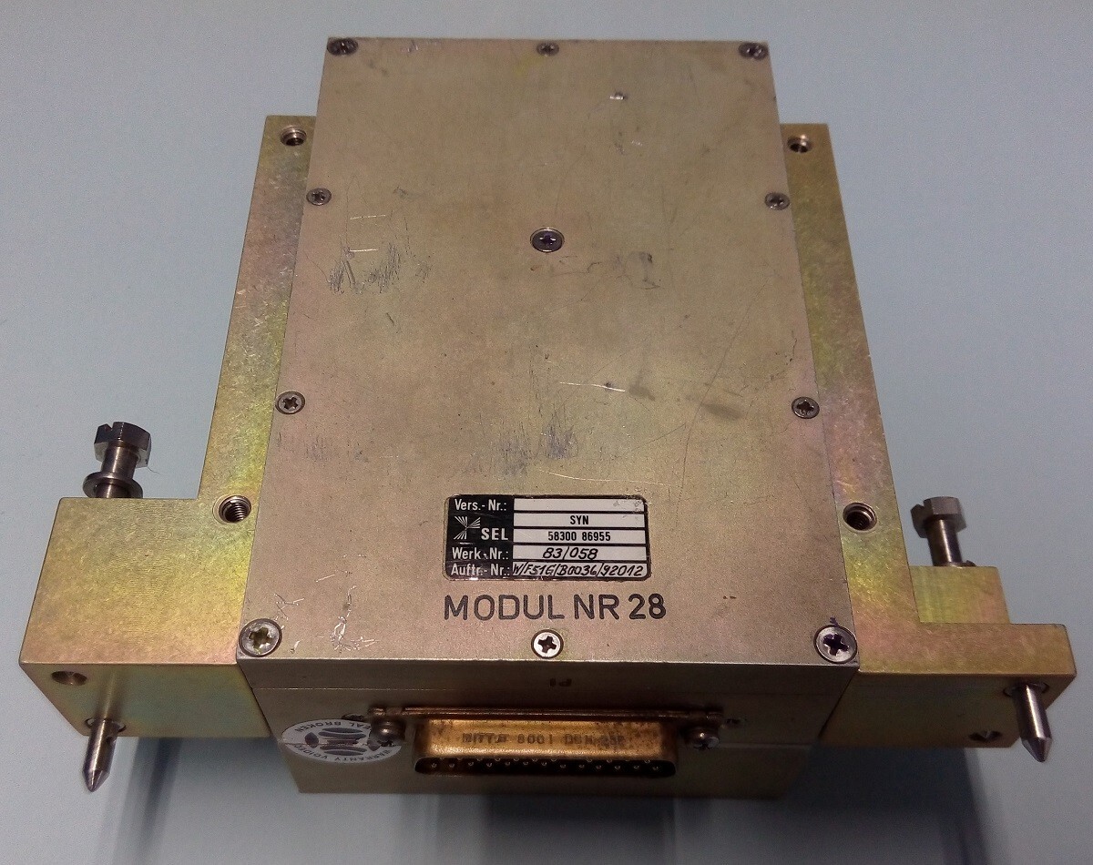 FREQUENCY SYNTHESIZER 962 - 1213MHZ 250mW