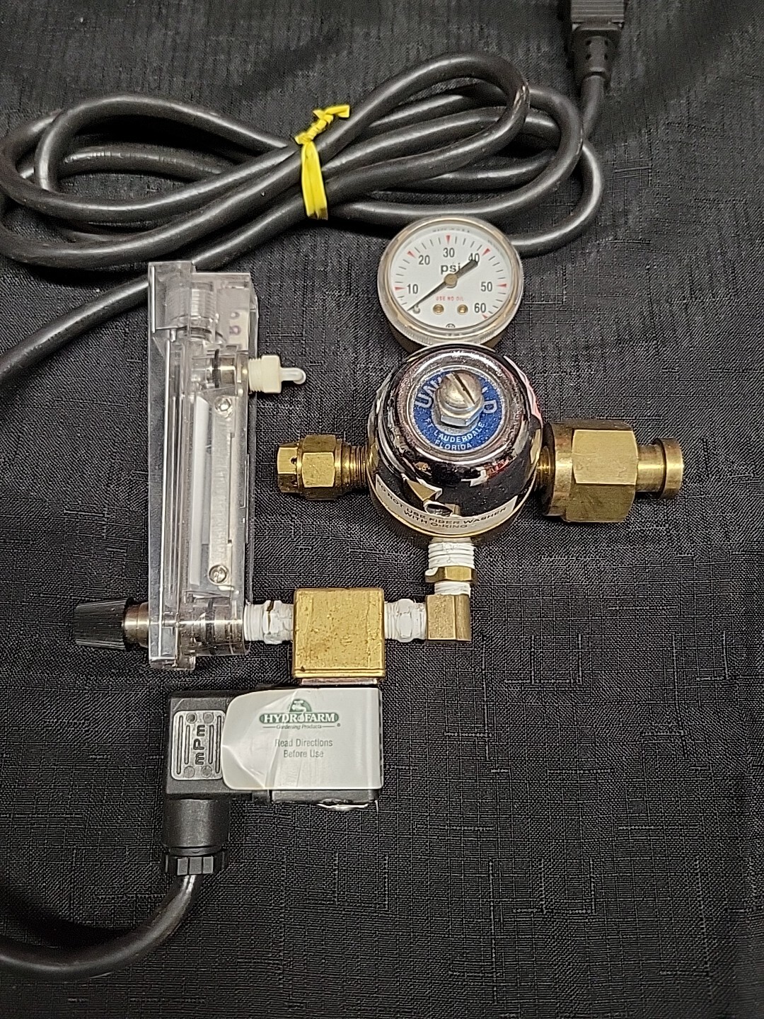 Hydrofarm (CO2) Carbon Dioxide System Regulator Liding Aquarium Hydroponic